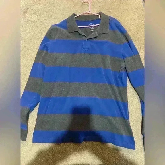 St. John’s Bay collared shirt - Picture 1 of 3